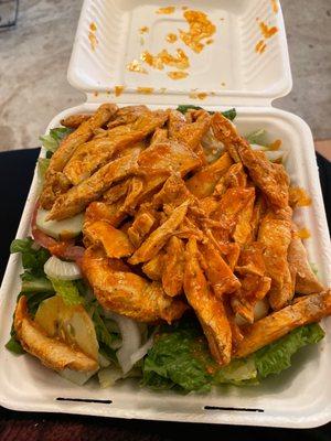 Buffalo chicken garden salad