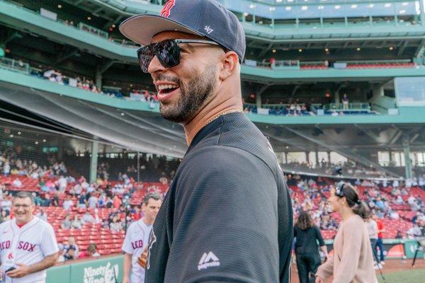 Kyle Van Noy throwing first pitch at Fenway!