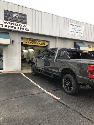 2019 Ford F-250 5% limo tint