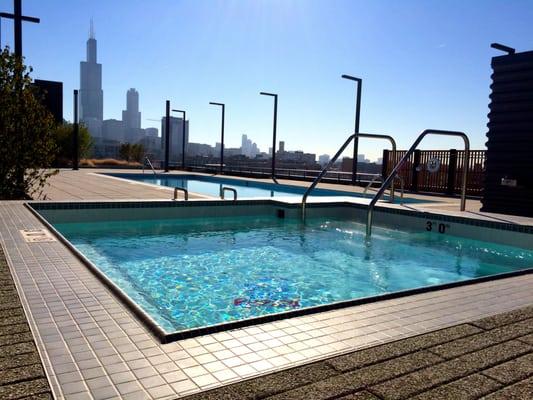 We know where all the cool pools are in Chicago!