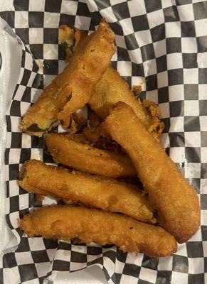 The fried pickles. As soon as I bid into them, I could taste the oil..