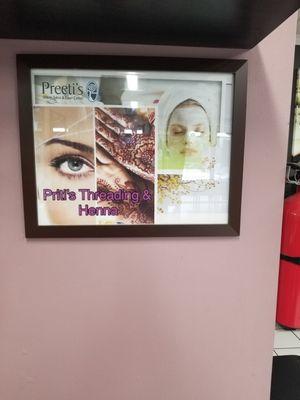 Henna tatoo and facial