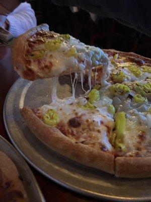 Banana pepper pizza