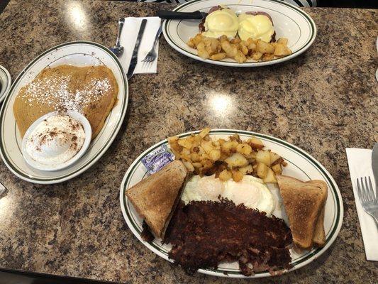 Corned beef hash and pumpkin pancake