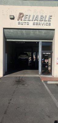 RELIABLE AUTO SERVICE LOCATION IN HB!