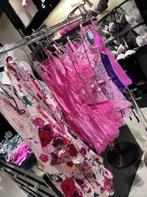 Victoria's Secret & PINK