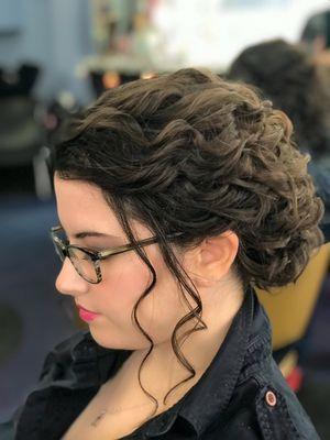 Wedding Hair , Bridesmaid