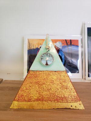 healing pyramid candle