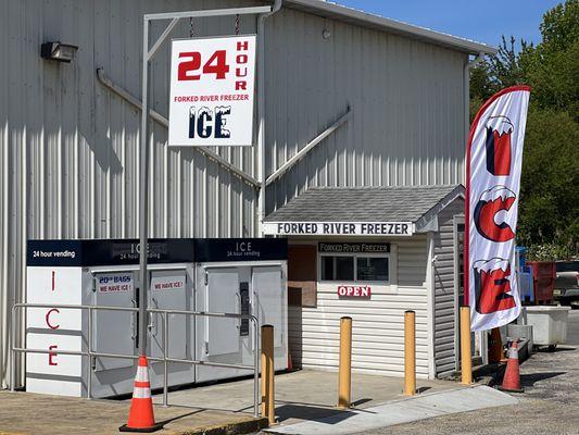 24 Hour Ice Vending!