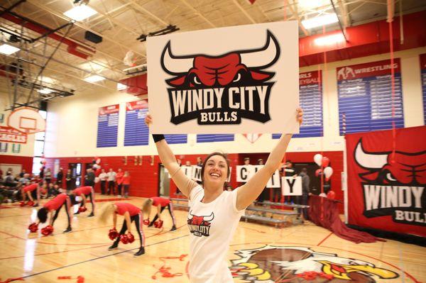 Windy City Bulls cheerleaders and dancers.