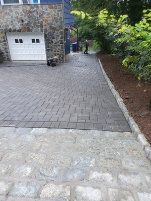 Pavers driveway