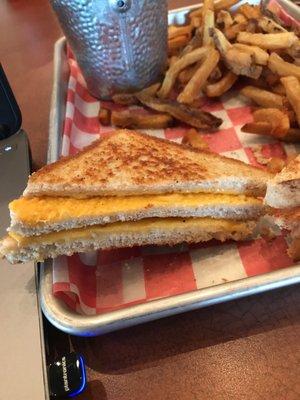 The crush grilled cheese