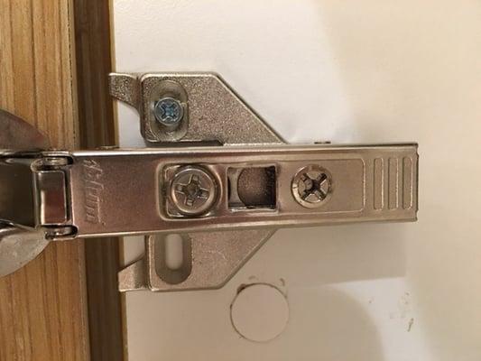 Some of the cabinet door hinges only have 1 screw.