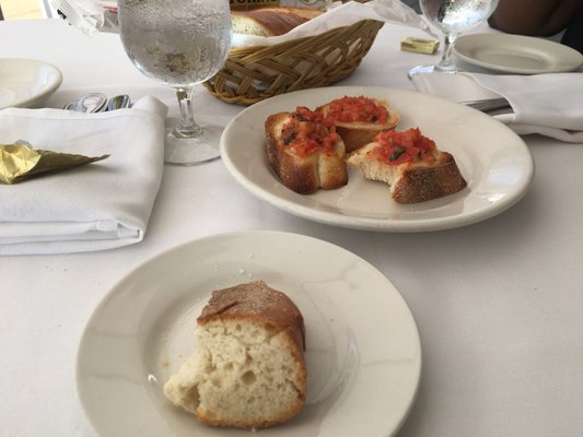 Complimentary bread and bruschetta. YUM!