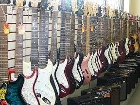 Tones of guitars