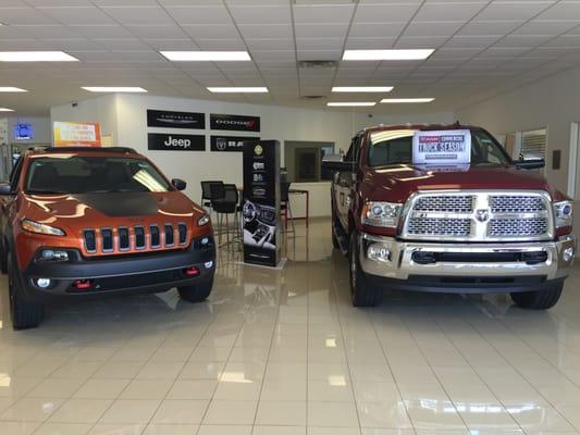 Asheboro CDJR Showroom