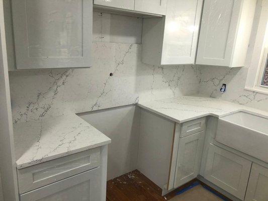 Kitchen cabinets and countertops amazing full splash and waterfall