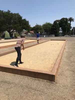 Petanque in action