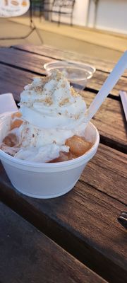 Apple pie sundae