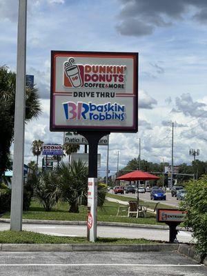 Nice and clean, Dunkin! Order just right!