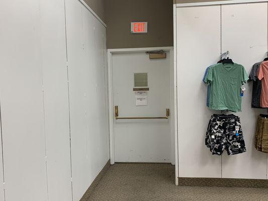 Sears exit door second floor orlando fl August 24, 2023