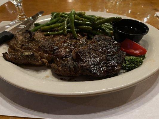 12oz ribeye and side of green beans