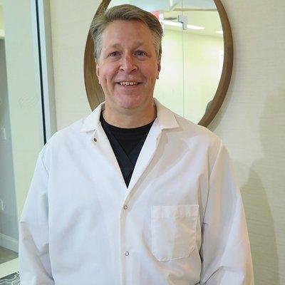 Michael Kelly, DDS