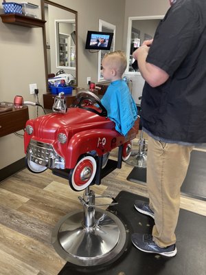 I really love how he acts so well in the chair. That's got so much to do with the person behind the scissors! We're grateful.