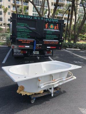 Deerfield Beach bathtub removal