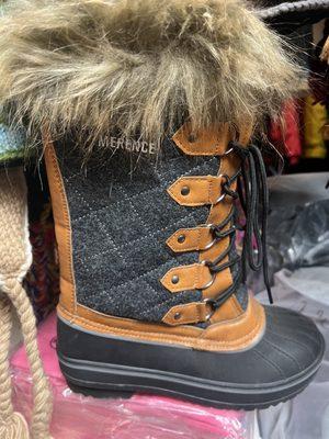 Women's snow boots