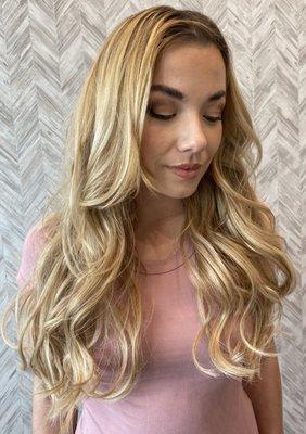 22 inch Bellami I-Tip extensions in Vanilla Latte