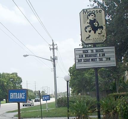 Entrance Road Sign