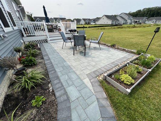 BLUESTONE BLEND PAVER PATIO IN DAGSBORO DELAWARE. 302.470.2398