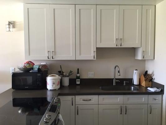 Quartz Counter fabricated and installed by AMK / Cabinets Etc installed by Isamu Construction