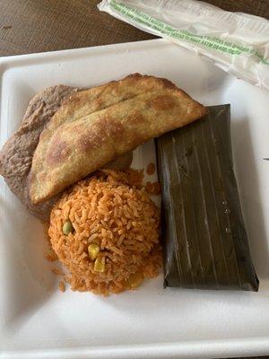 Chicken southwest tamale and an empanada. Yummy!