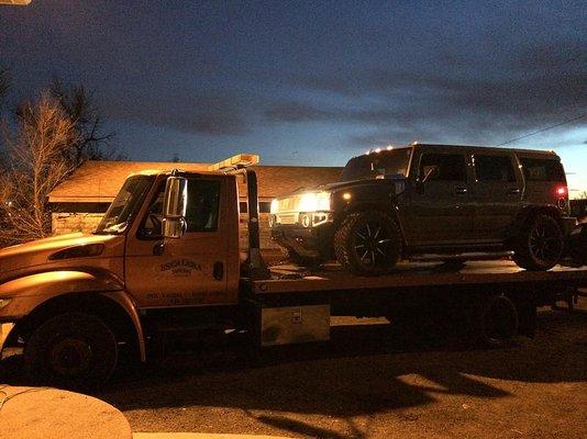 Escalera Towing 24/7 Towing & Roadside Assistance 8930 Riverdale Rd Thornton, Colorado 80229 escaleratowing@yahoo.com http://...