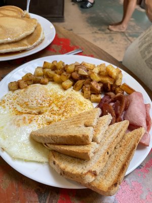 The Olde World Big Breakfast