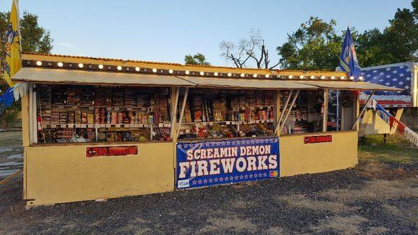 Screamin Demon Fireworks