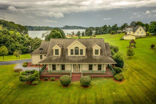 190 Turtle Pointe 
 Cherokee Lake View Home