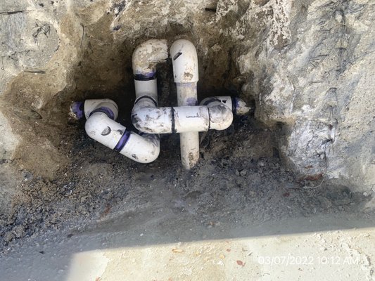 Plumbing repair job that was subpar and did not fix leak