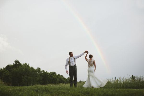 Avenson Photography | A wedding amoung the trees | Midwest wedding photographer