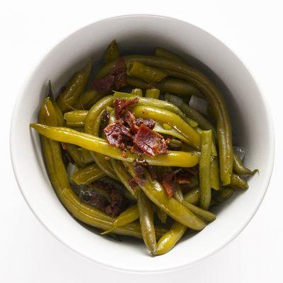 Southern Green Beans
 
 Sautéed with turkey with onion in a light olive oil and stewed for more than 5 hours.