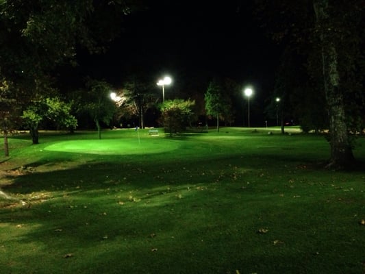 Night pitch and putt