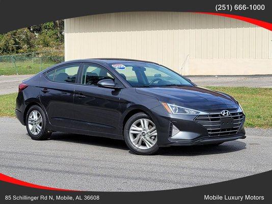 2020 Hyundai Elantra SEL 77K MIles,1 Owner!
PRICE $19,890