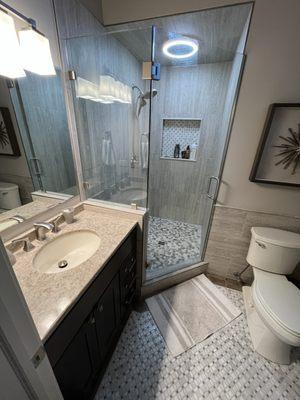 Custom tile shower and bath by Snap Home Solutions