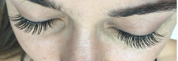 Eyelash extension