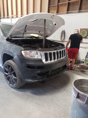 2013 jeep grand Cherokee s r t is ready for painting