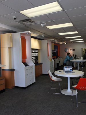 AT&T of Brockton -- 641 Pleasant Street / Route 27, Brockton                Interior