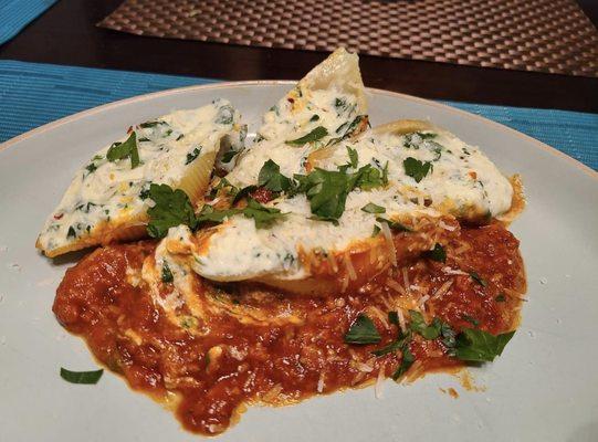 Italian stuffed shells