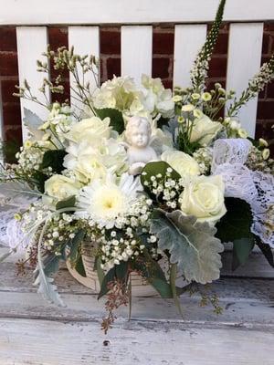 All White Sympathy Arrangement